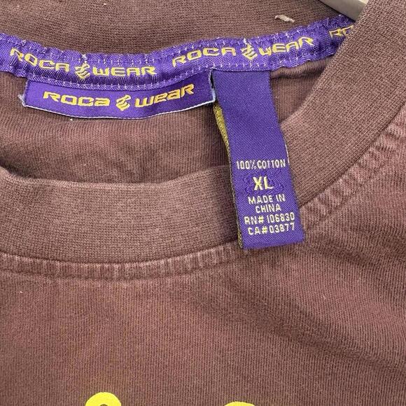Vintage Rocawear Fat Laces & Fly Kicks Brown Graphic Tee Men XL Hip Hop Y2K - Picture 3 of 6